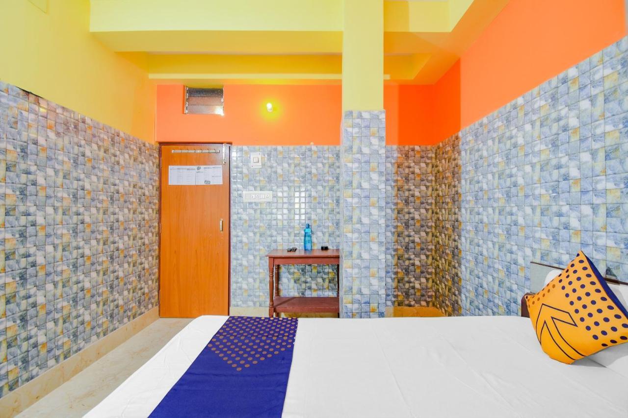 Spot On 74542 Aarav Hotel Jādabpur Eksteriør bilde