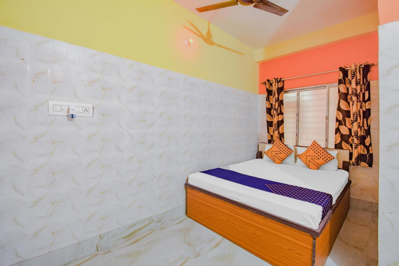 Spot On 74542 Aarav Hotel Jādabpur Eksteriør bilde